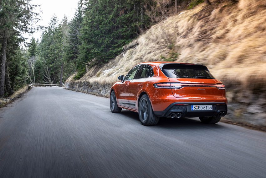 2023 Porsche Macan T - Rear Three-Quarter Wallpaper 850x567 #99