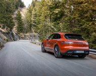 2023 Porsche Macan T - Rear Three-Quarter Wallpaper 190x150
