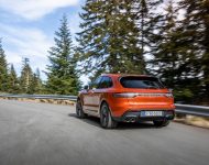 2023 Porsche Macan T - Rear Three-Quarter Wallpaper 190x150