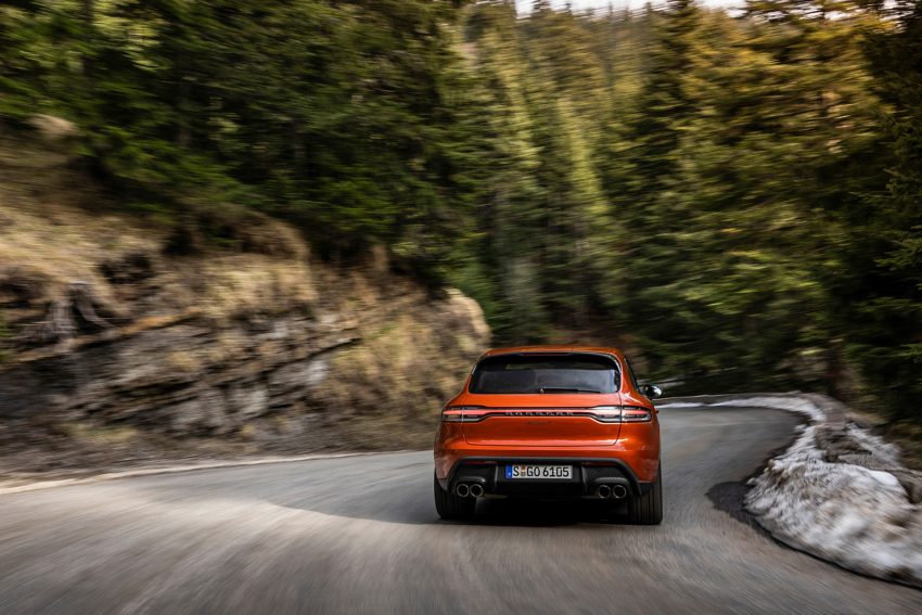 2023 Porsche Macan T - Rear Wallpaper 850x567 #106