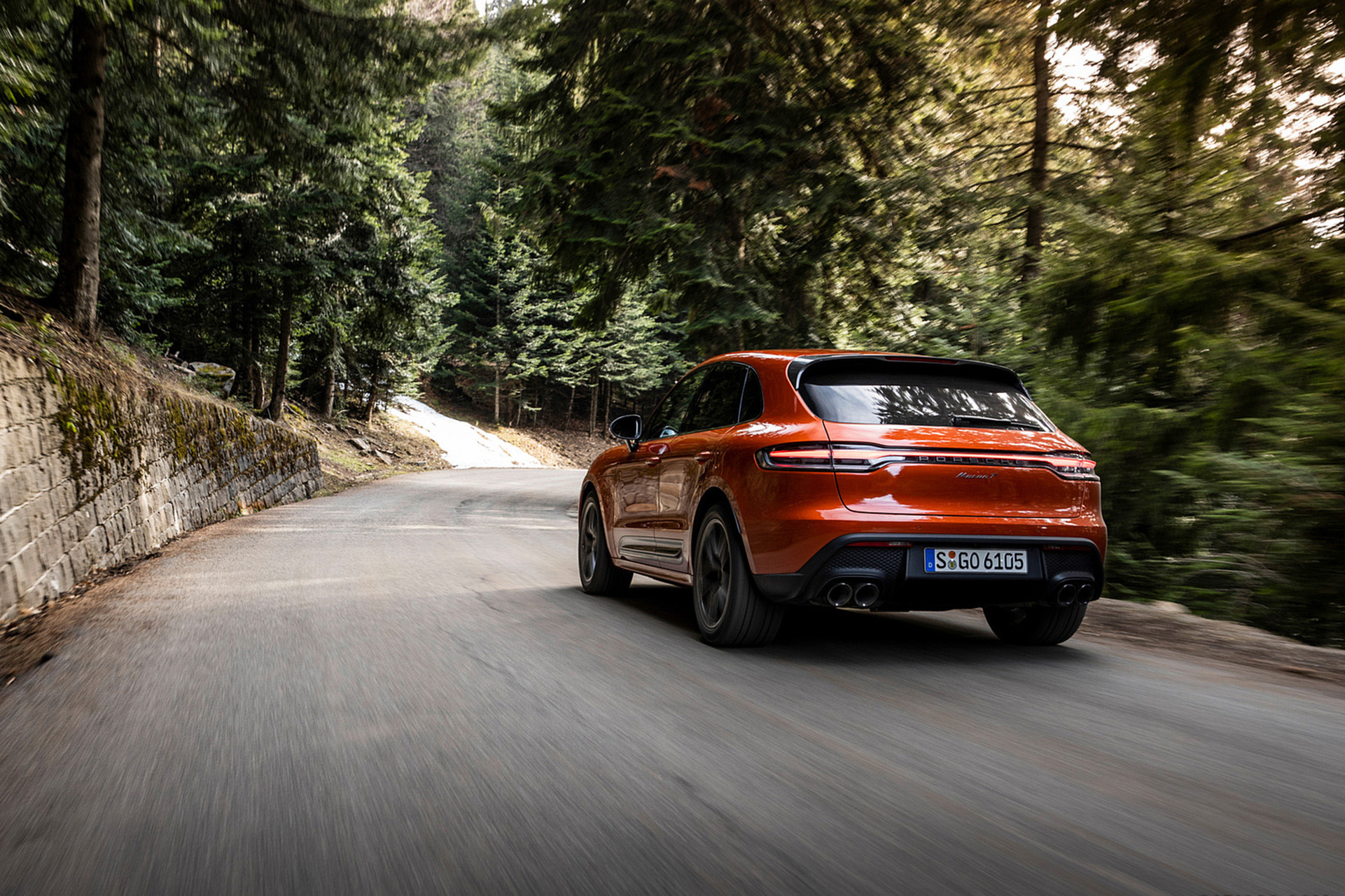 Download 2023 Porsche Macan T - Rear HD Wallpaper 1921x1281 #80