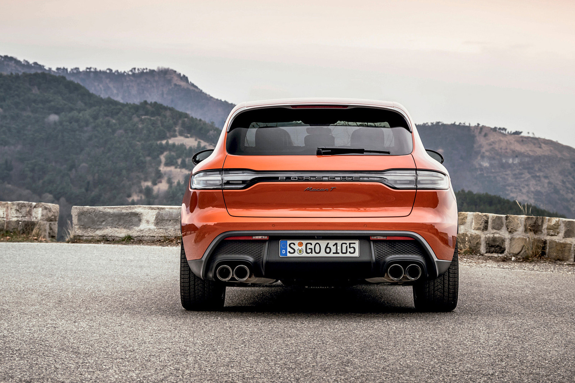 Download 2023 Porsche Macan T - Rear HD Wallpaper 1921x1281 #134