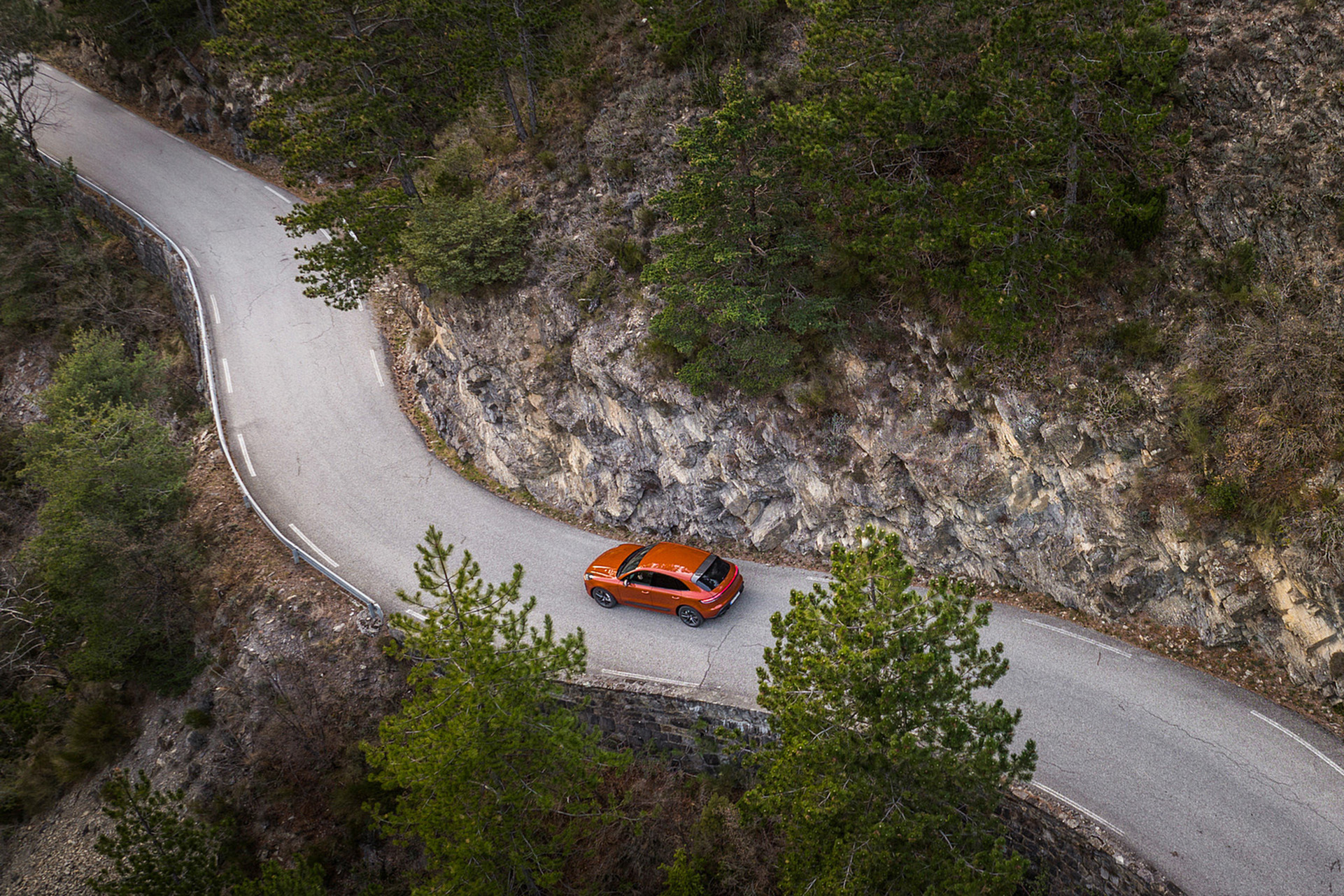 Download 2023 Porsche Macan T - Top HD Wallpaper 1921x1281 #110