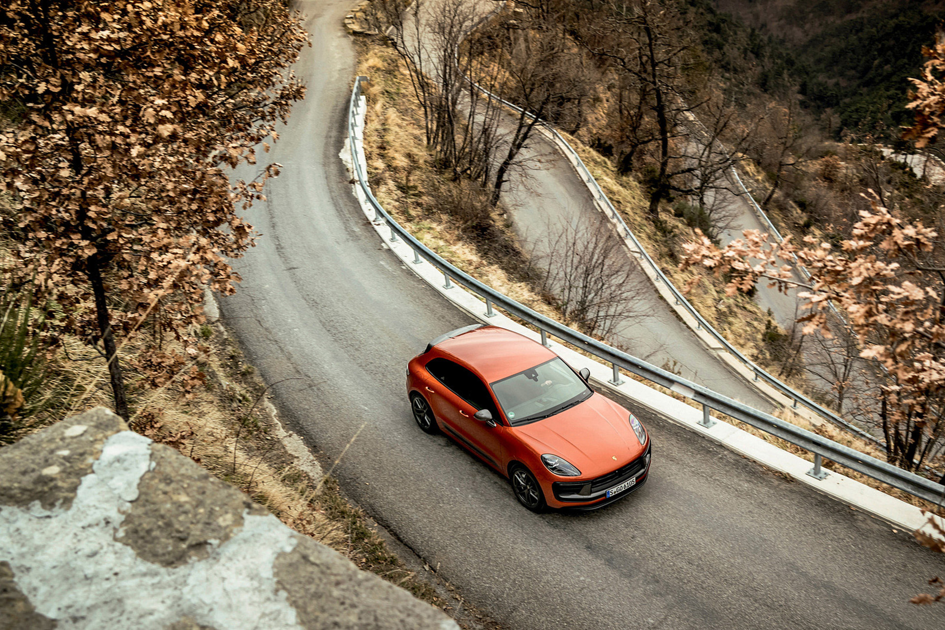 Download 2023 Porsche Macan T - Top HD Wallpaper 1921x1281 #114