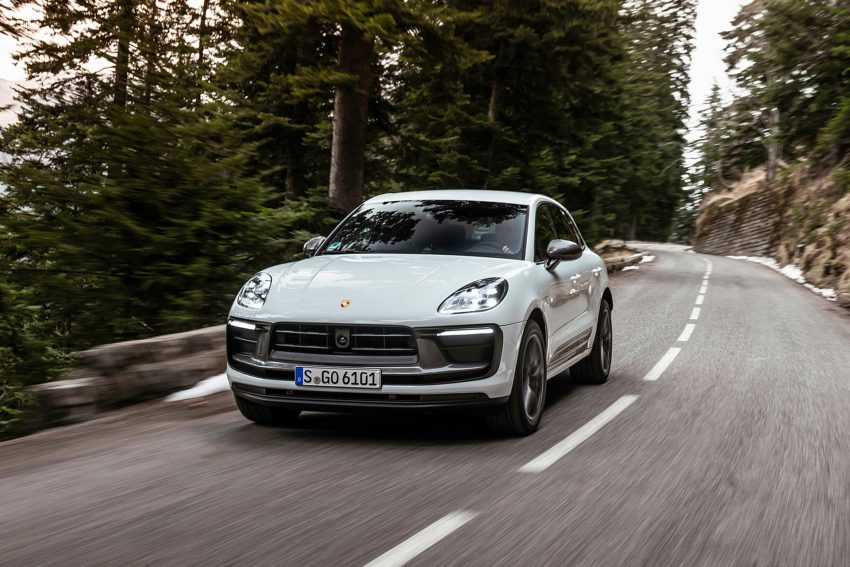 2023 Porsche Macan T - Front Wallpaper 850x567 #2