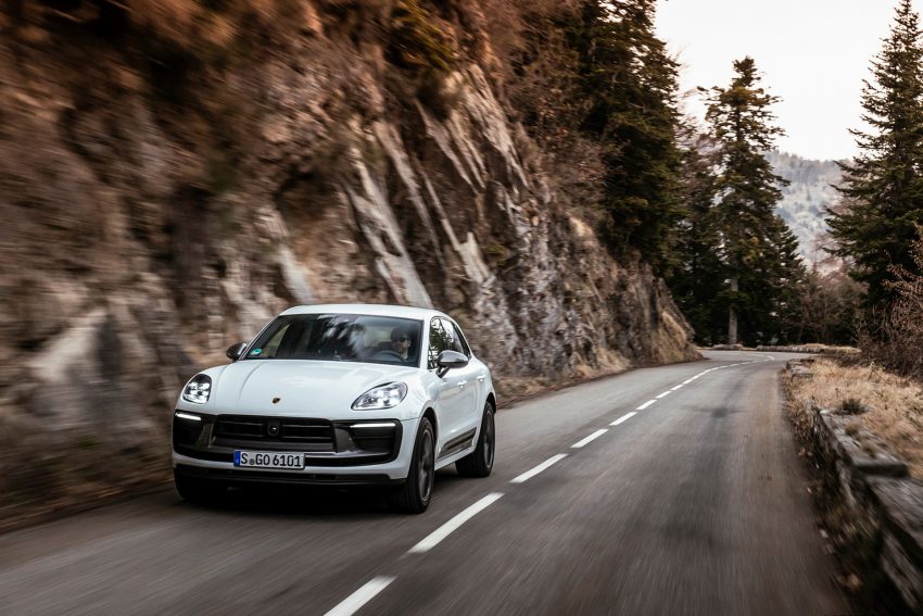 2023 Porsche Macan T - Front Wallpaper 850x567 #9