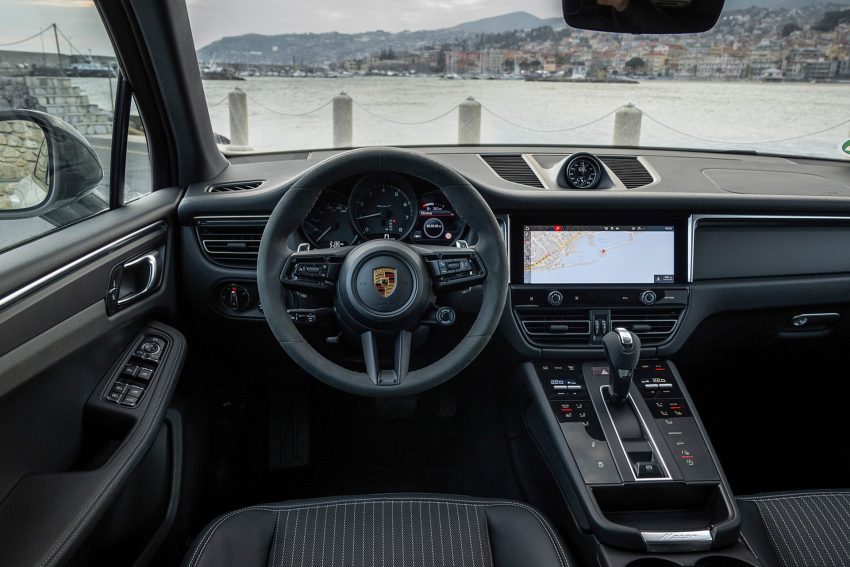 2023 Porsche Macan T - Interior, Cockpit Wallpaper 850x567 #75