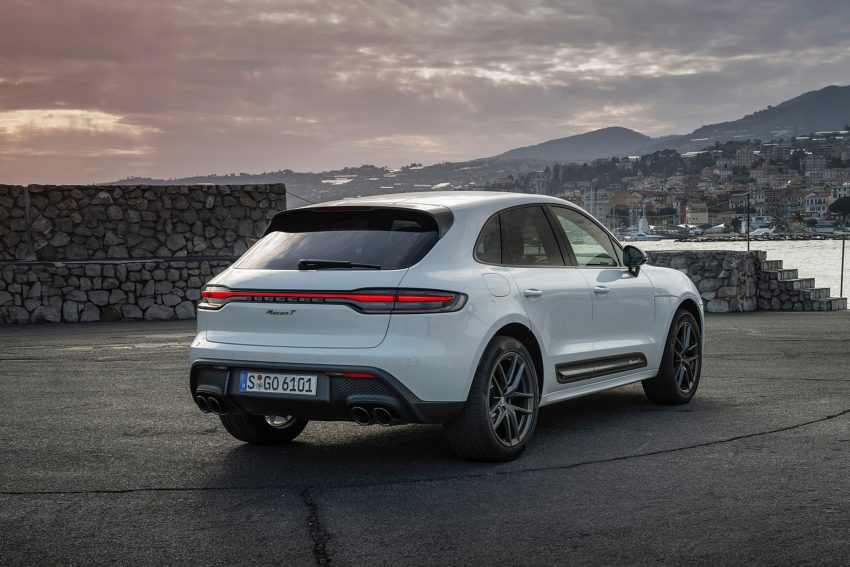 2023 Porsche Macan T - Rear Three-Quarter Wallpaper 850x567 #53
