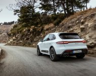 2023 Porsche Macan T - Rear Wallpaper 190x150