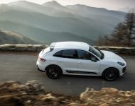 2023 Porsche Macan T - Side Wallpaper 190x150