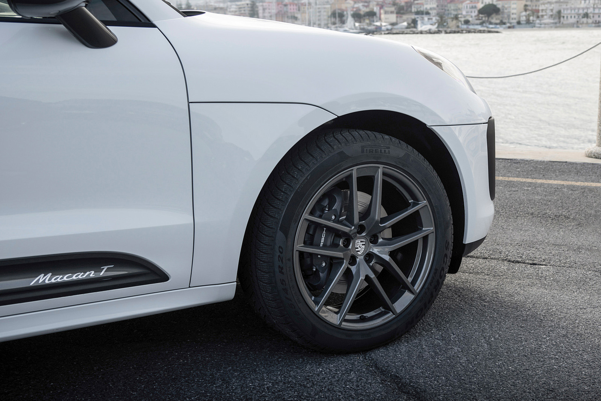 Download 2023 Porsche Macan T - Wheel HD Wallpaper 1921x1281 #62