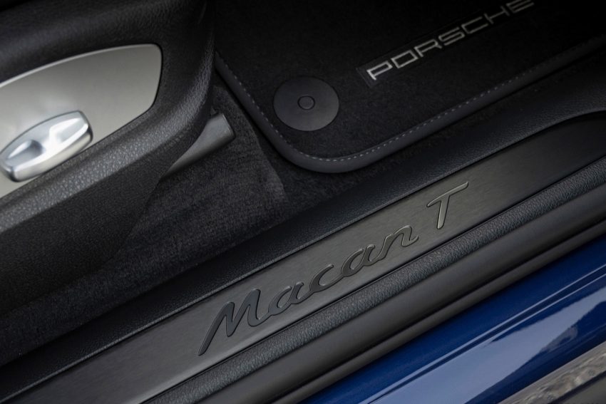 2023 Porsche Macan T - Door Sill Wallpaper 850x567 #205