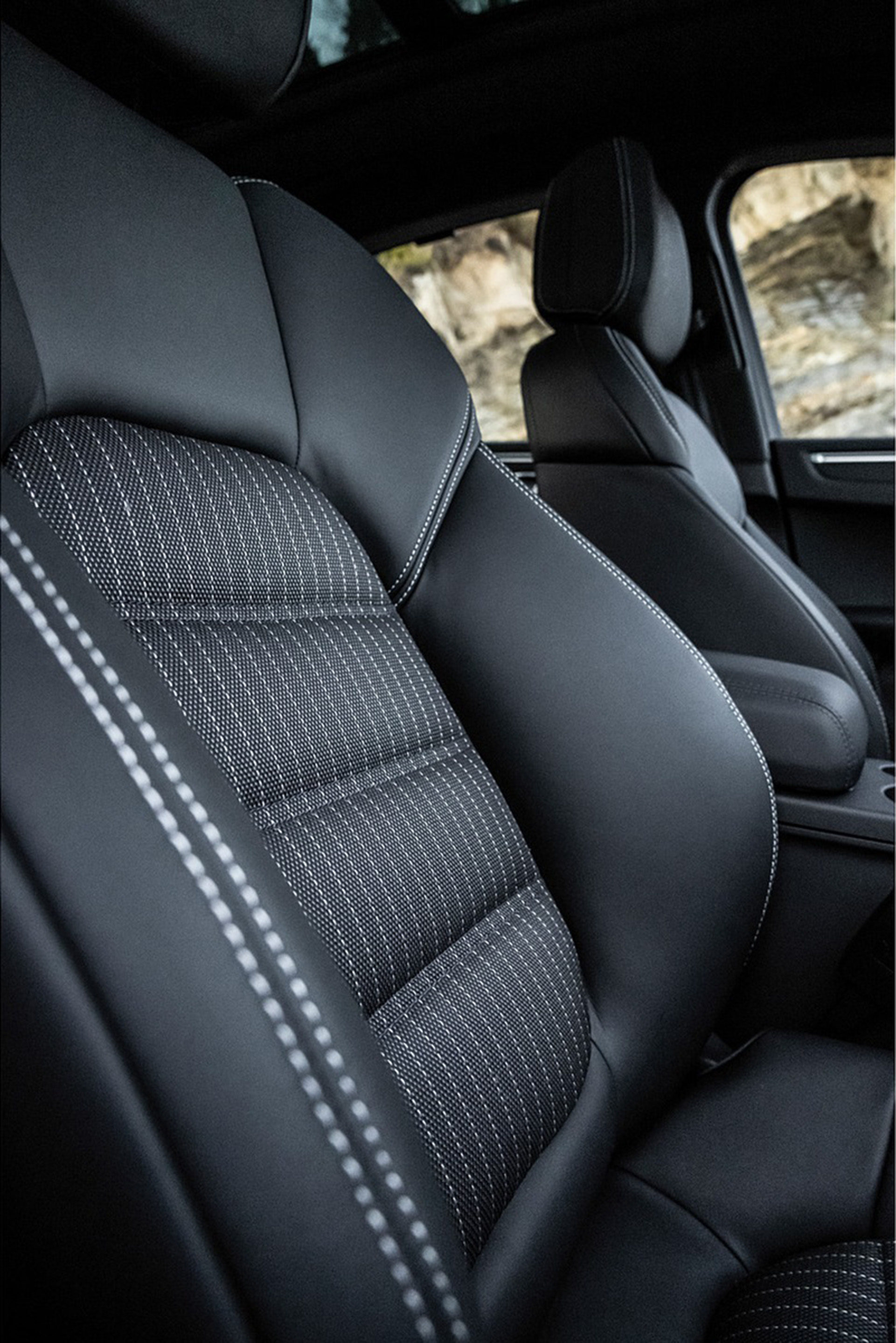 Download 2023 Porsche Macan T - Interior, Front Seats HD Phone Wallpaper 1921x2878 #214