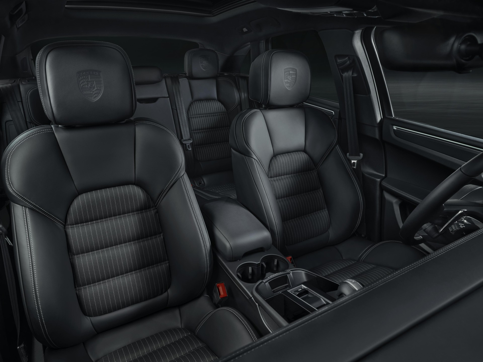 Download 2023 Porsche Macan T - Interior, Seats HD Wallpaper 1920x1440 #225