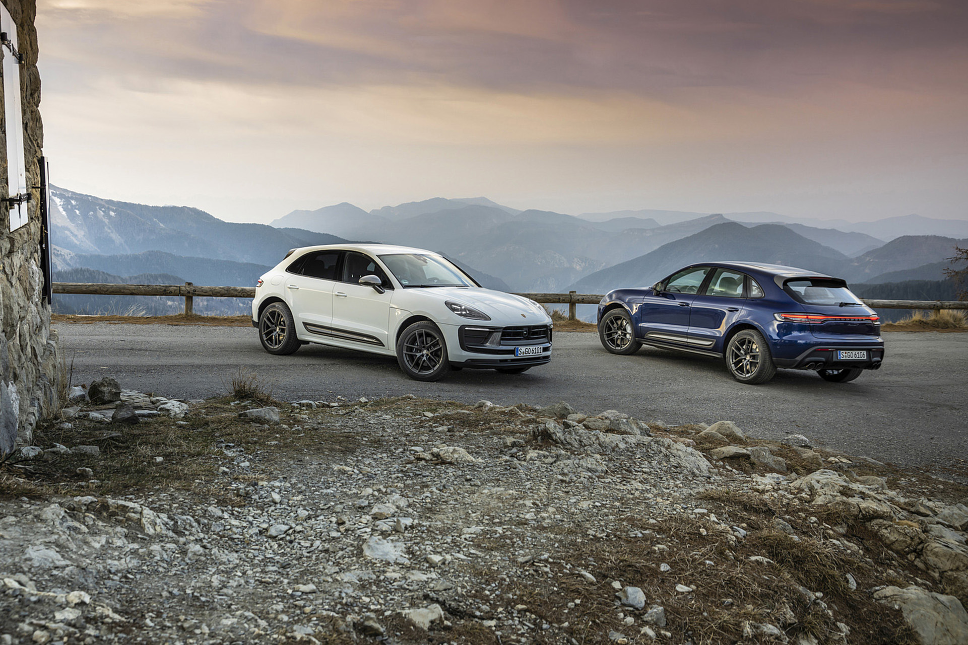 Download 2023 Porsche Macan T HD Wallpaper 1921x1281 #76