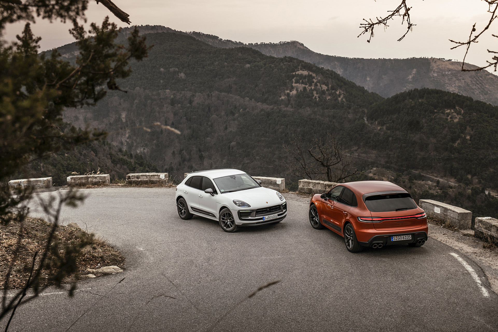 Download 2023 Porsche Macan T HD Wallpaper 1921x1281 #78