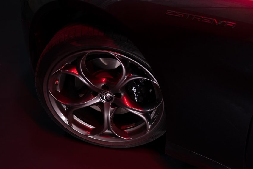 2022 Alfa Romeo Giulia Estrema - Wheel Wallpaper 850x567 #10