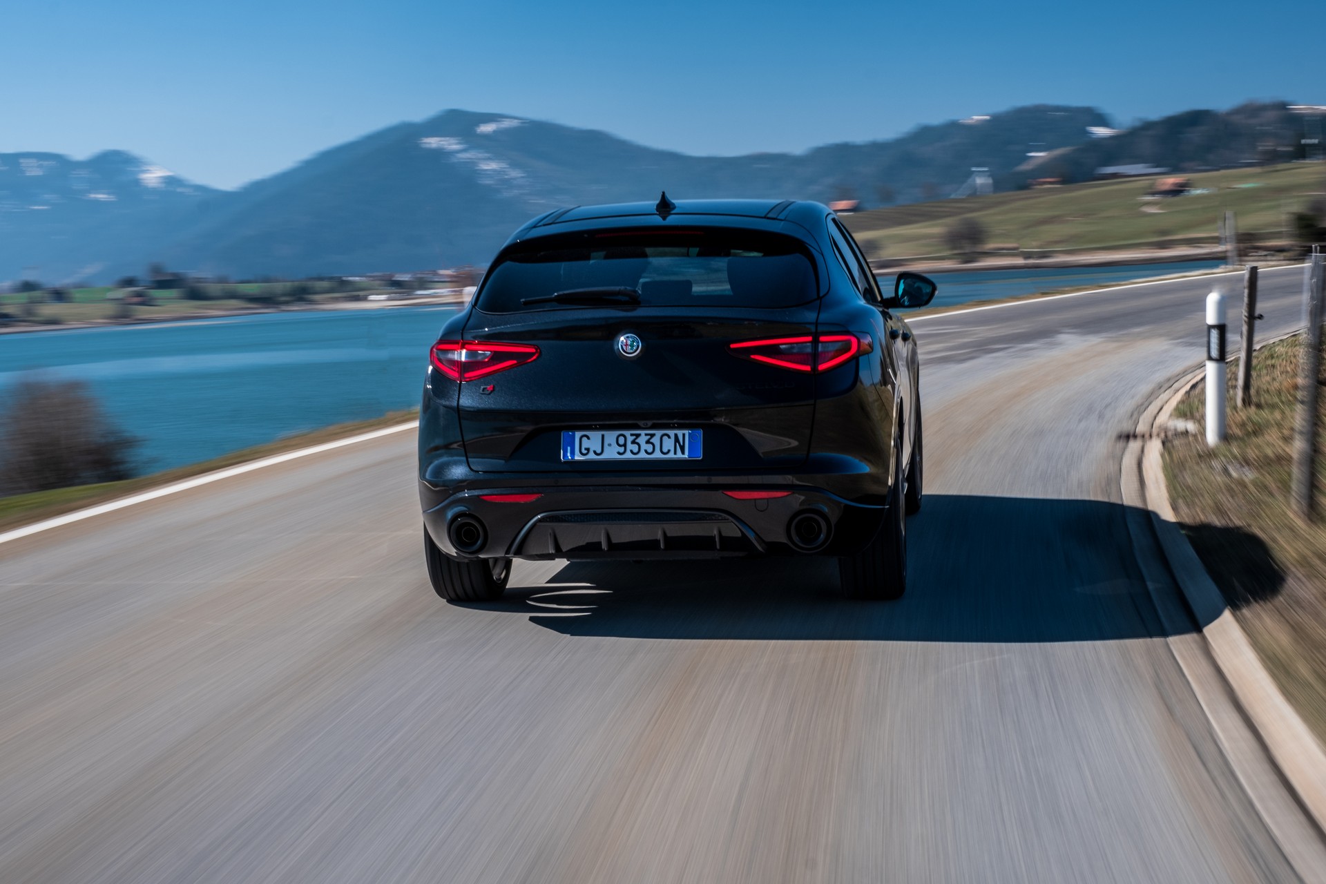 Download 2022 Alfa Romeo Stelvio Estrema - Rear HD Wallpaper 1920x1280 #2