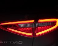 2022 Alfa Romeo Stelvio Estrema - Tail Light Wallpaper 190x150