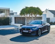 2022 BMW M240i Coupé - SA version - Front Three-Quarter Wallpaper 190x150