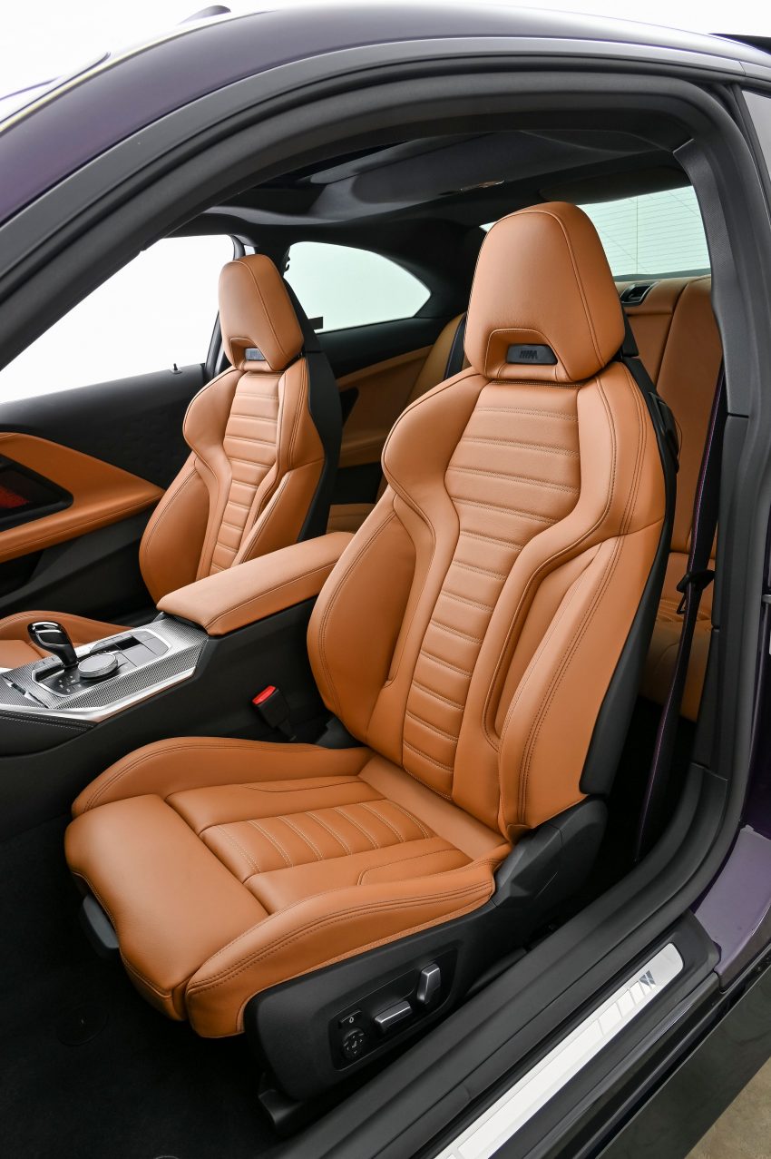 2022 BMW M240i Coupé - SA version - Interior, Front Seats Phone Wallpaper 850x1277 #28