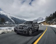 2022 BMW X5 xDrive40Li - Front Three-Quarter Wallpaper 190x150