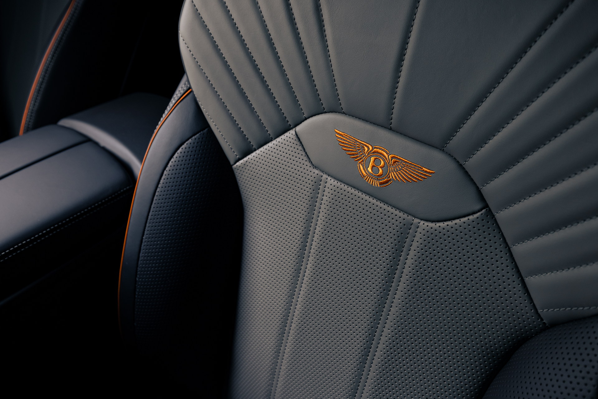 Download 2022 Bentley Bentayga Speed Space Edition - Interior, Seats HD Wallpaper 1920x1281 #10