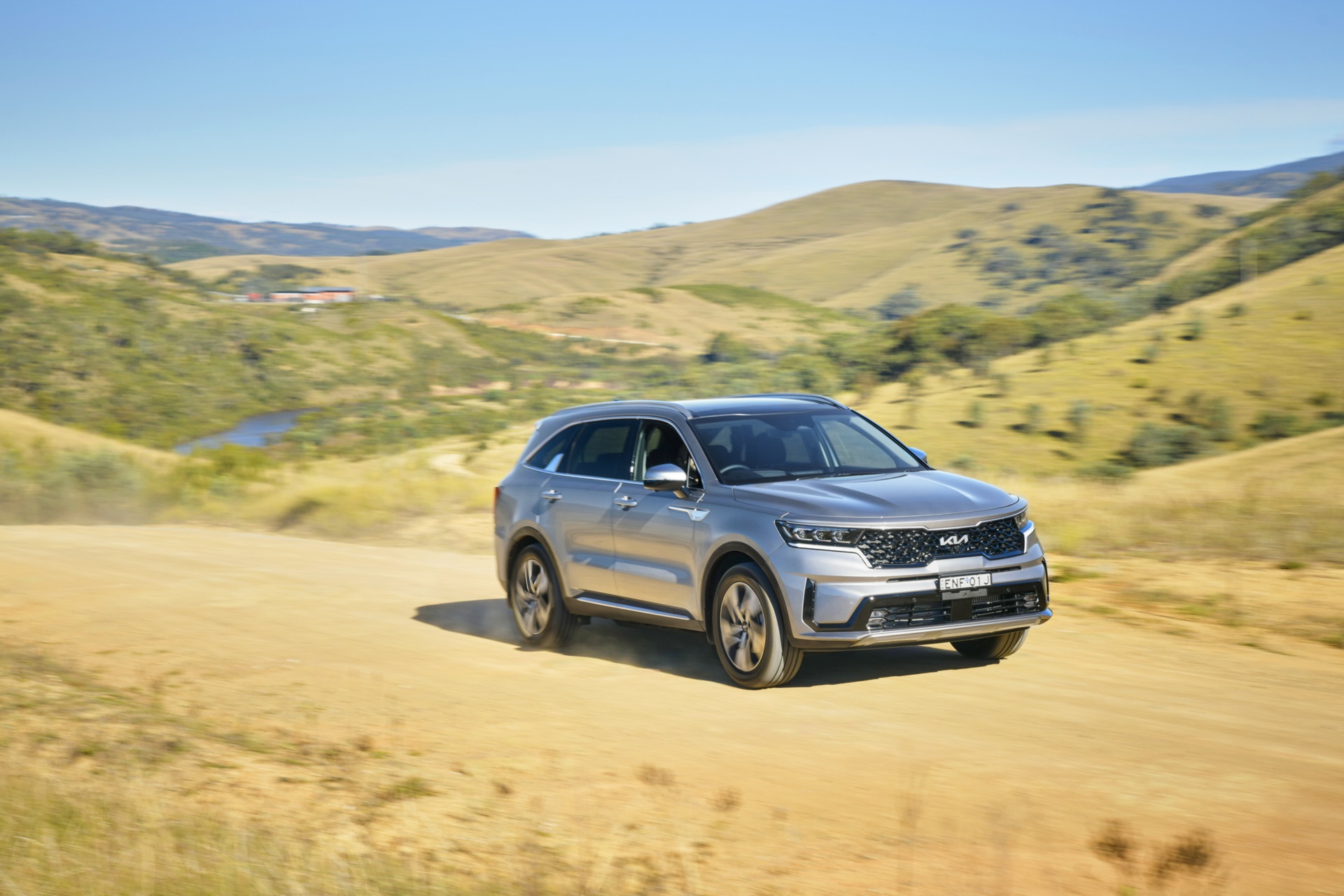 Download 2022 Kia Sorento Hybrid GT-Line - AU version - Front Three-Quarter HD Wallpaper 1920x1280 #10