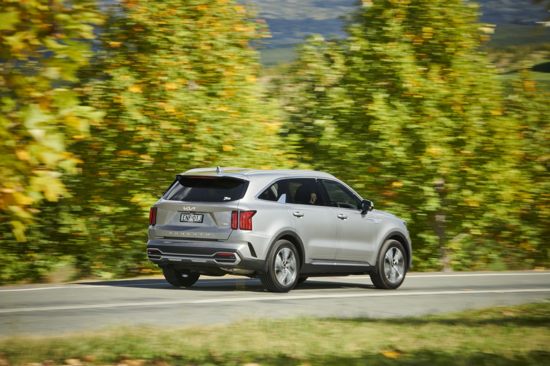 Download 2022 Kia Sorento Hybrid GT-Line - AU version - Rear Three-Quarter HD Wallpaper 1920x1280 #4