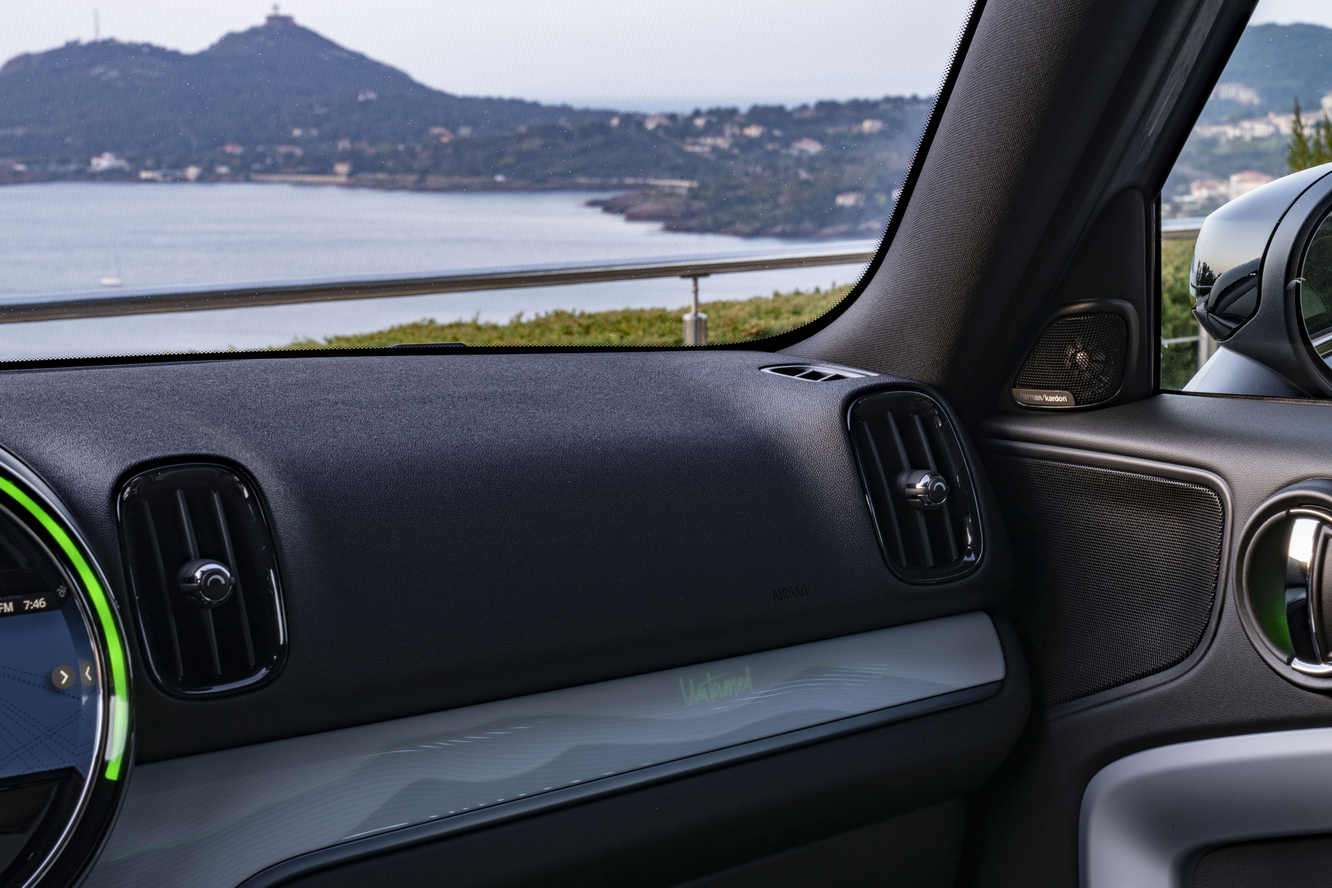Download 2022 MINI Cooper S Countryman ALL4 Untamed Edition - Central Console HD Wallpaper 1920x1280 #109