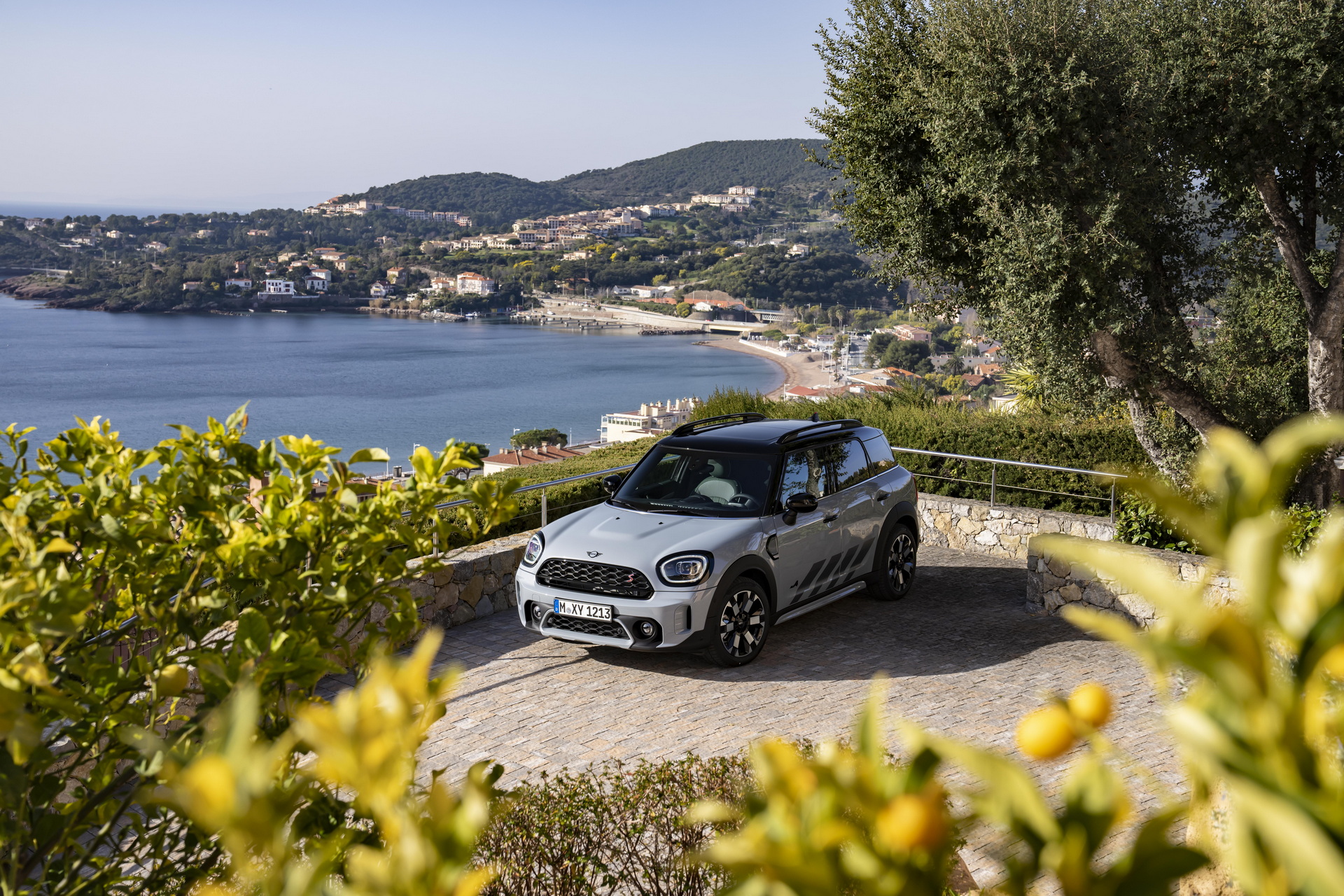 Download 2022 MINI Cooper S Countryman ALL4 Untamed Edition - Front Three-Quarter HD Wallpaper 1920x1280 #75