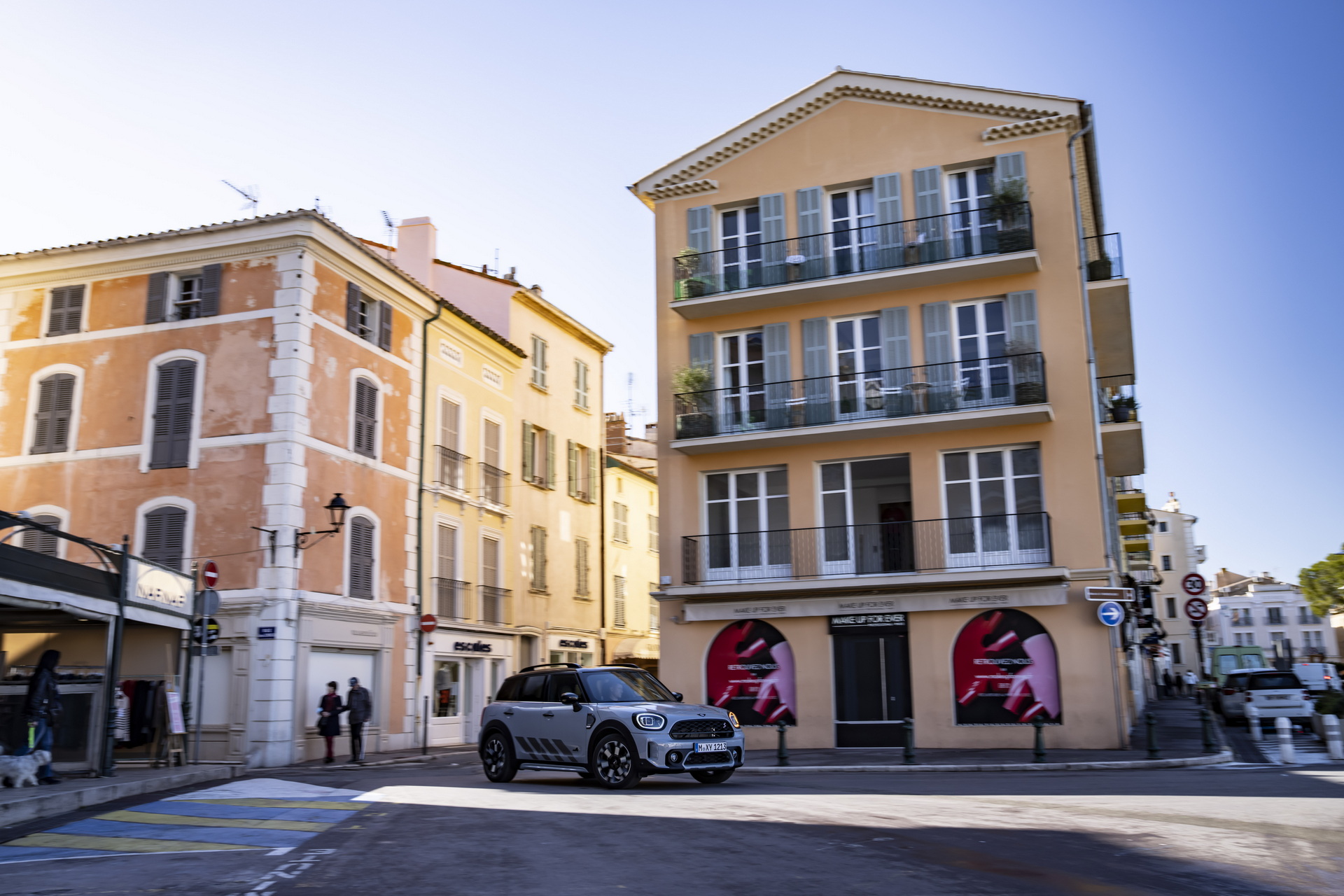 Download 2022 MINI Cooper S Countryman ALL4 Untamed Edition - Front Three-Quarter HD Wallpaper 1920x1280 #65