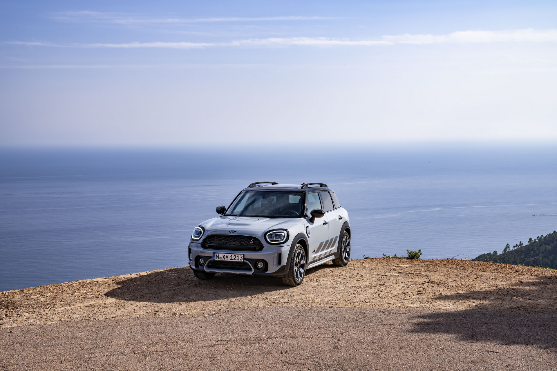 Download 2022 MINI Cooper S Countryman ALL4 Untamed Edition - Front Three-Quarter HD Wallpaper 1920x1280 #29