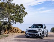 2022 MINI Cooper S Countryman ALL4 Untamed Edition - Front Wallpaper 190x150