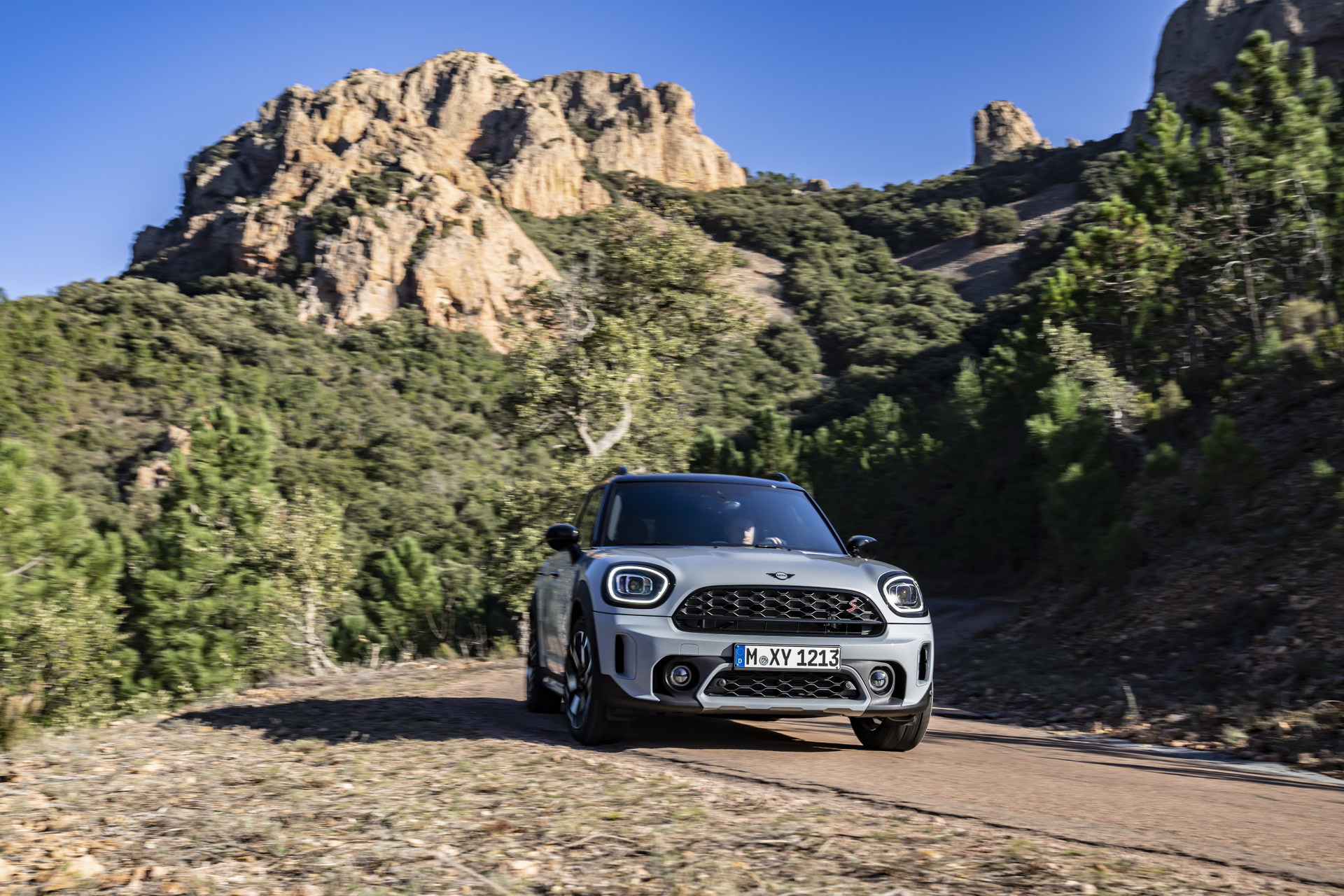 Download 2022 MINI Cooper S Countryman ALL4 Untamed Edition - Front HD Wallpaper 1920x1280 #14