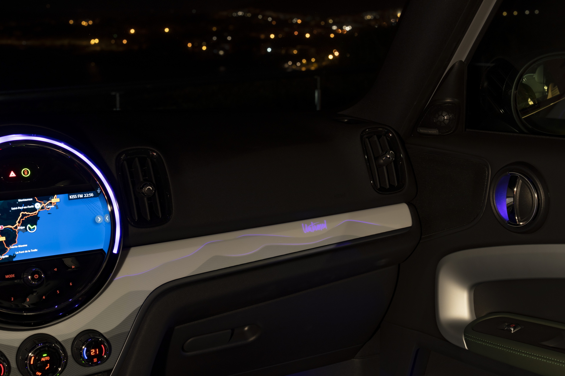 Download 2022 MINI Cooper S Countryman ALL4 Untamed Edition - Interior, Detail HD Wallpaper 1920x1280 #120