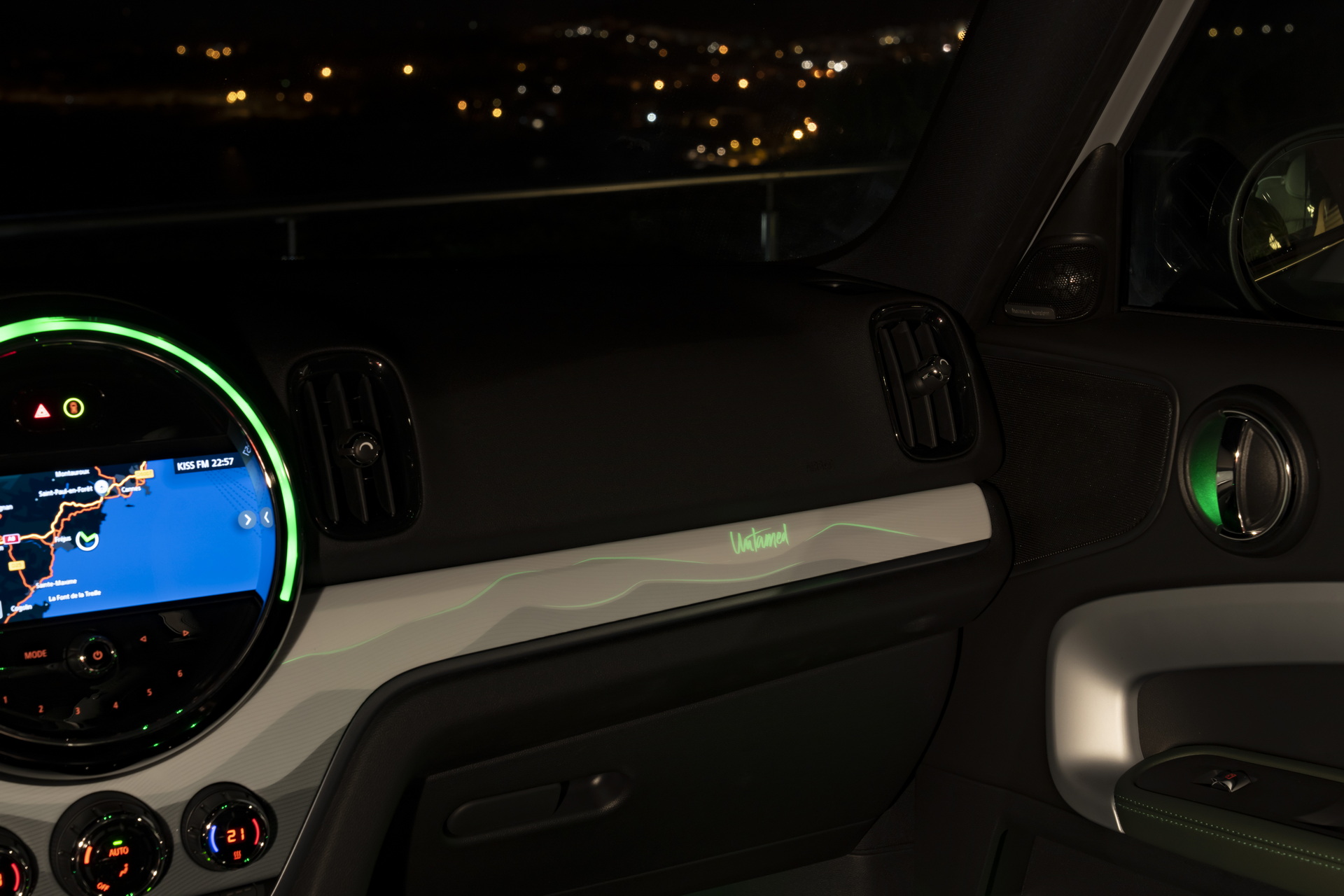 Download 2022 MINI Cooper S Countryman ALL4 Untamed Edition - Interior, Detail HD Wallpaper 1920x1280 #121
