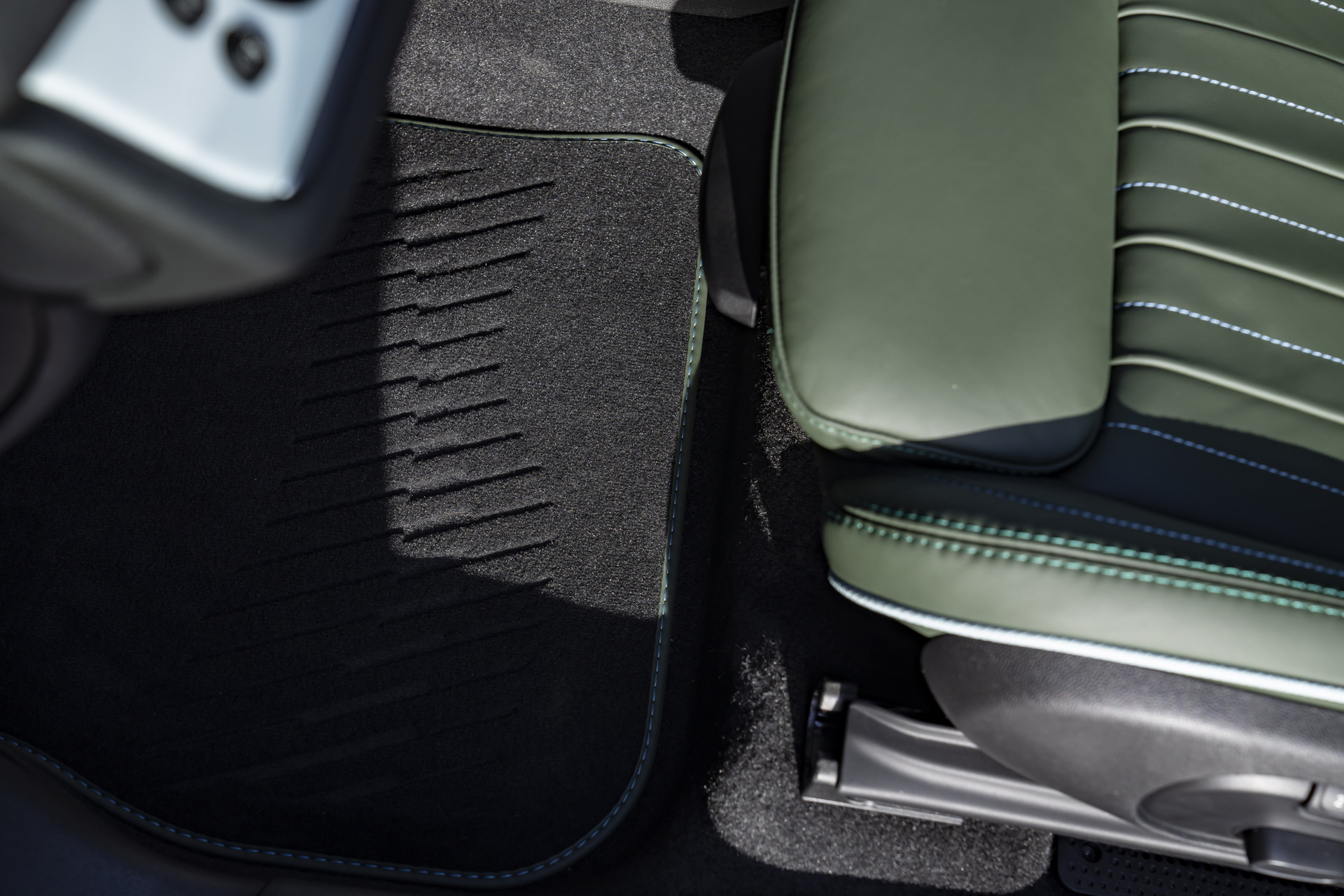 Download 2022 MINI Cooper S Countryman ALL4 Untamed Edition - Interior, Detail HD Wallpaper 1920x1280 #127