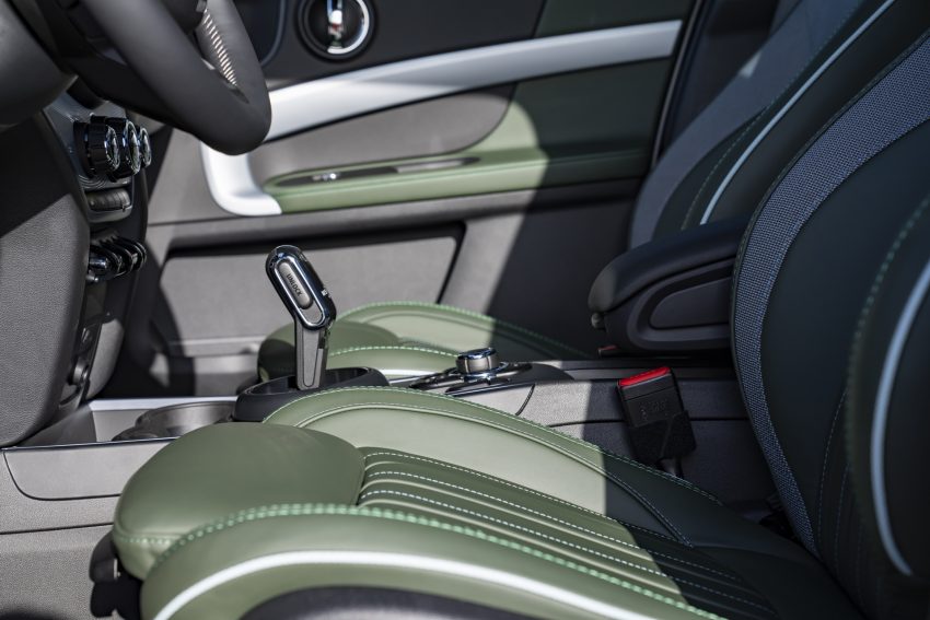 2022 MINI Cooper S Countryman ALL4 Untamed Edition - Interior, Front Seats Wallpaper 850x567 #129