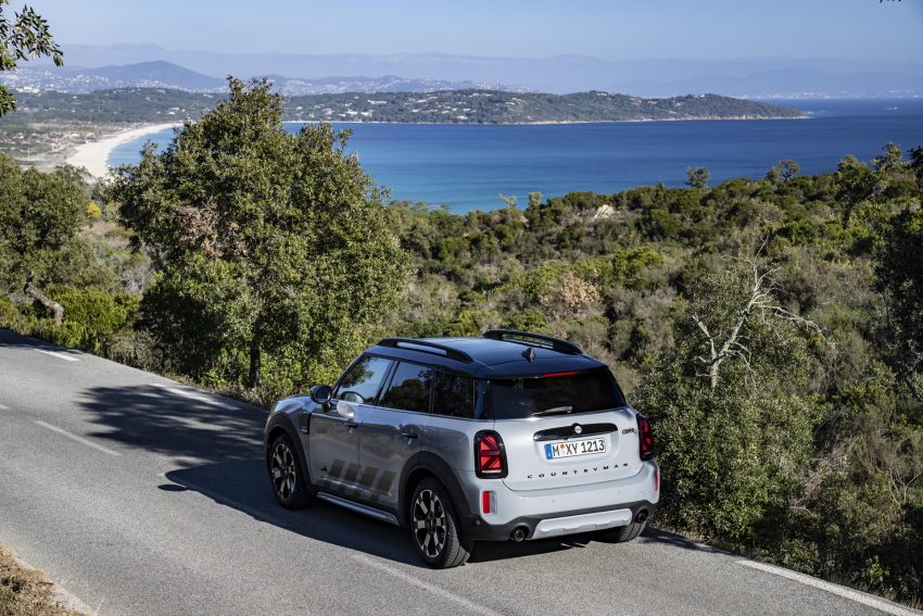 2022 MINI Cooper S Countryman ALL4 Untamed Edition - Rear Three-Quarter Wallpaper 850x567 #49