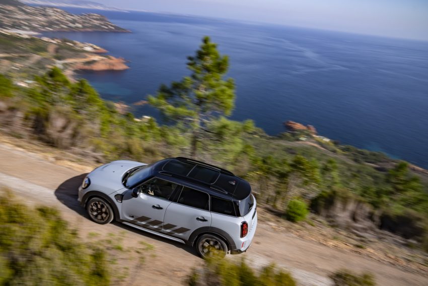 2022 MINI Cooper S Countryman ALL4 Untamed Edition - Rear Three-Quarter Wallpaper 850x567 #25