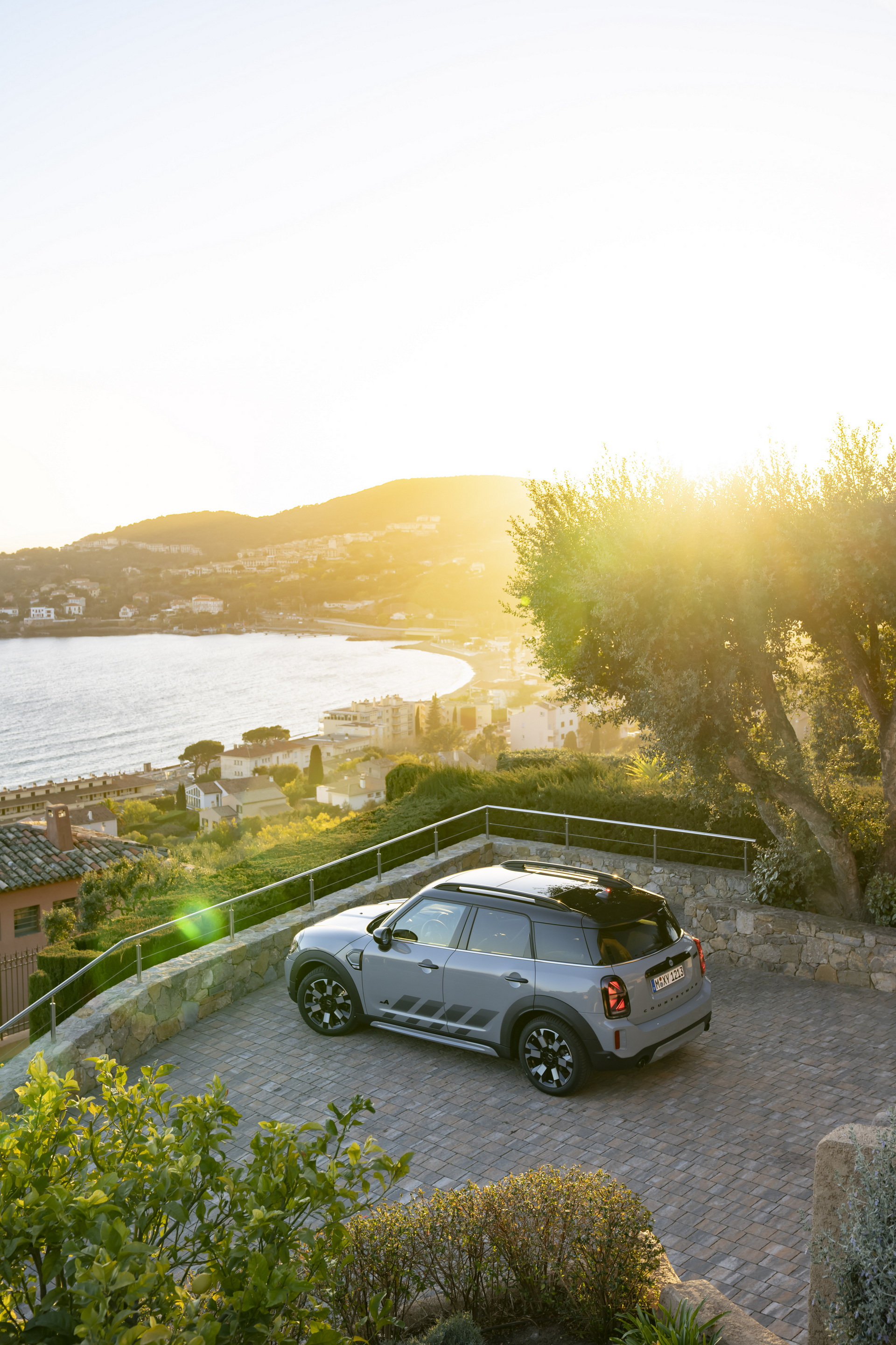 Download 2022 MINI Cooper S Countryman ALL4 Untamed Edition - Rear Three-Quarter HD Phone Wallpaper 1920x2880 #80