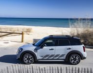 2022 MINI Cooper S Countryman ALL4 Untamed Edition - Side Wallpaper 190x150
