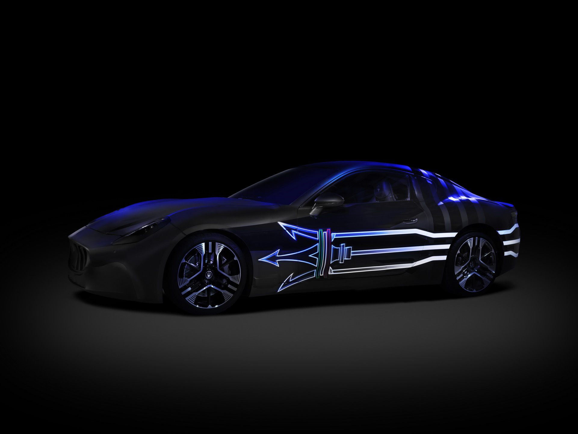 Download 2022 Maserati GranTurismo Folgore - Front Three-Quarter HD Wallpaper 1921x1441 #4