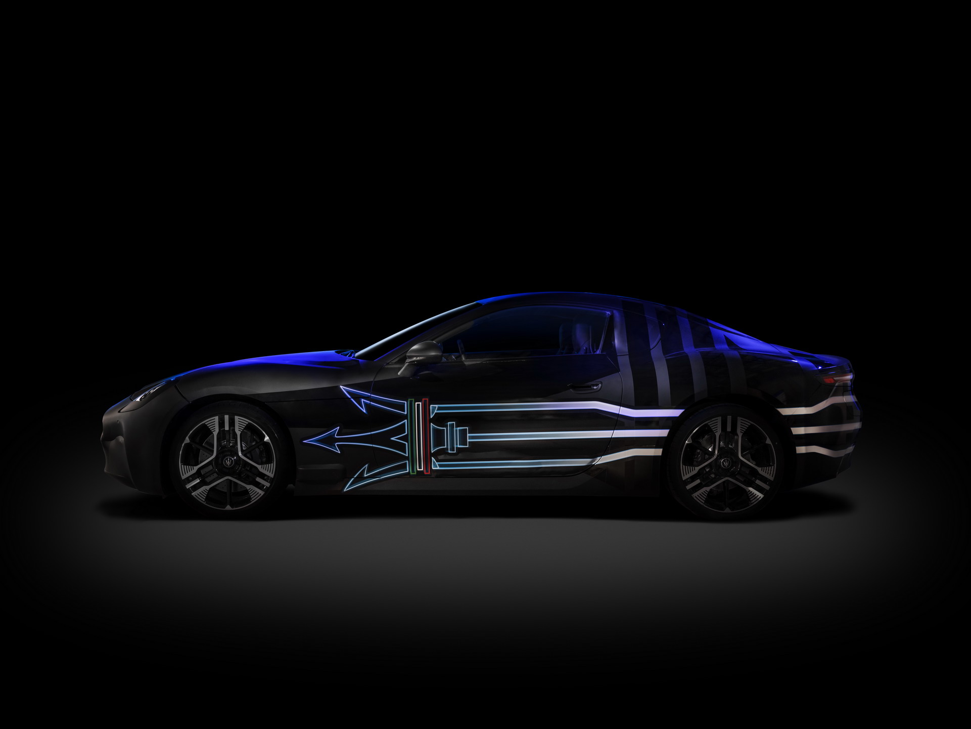 Download 2022 Maserati GranTurismo Folgore - Side HD Wallpaper 1921x1441 #6