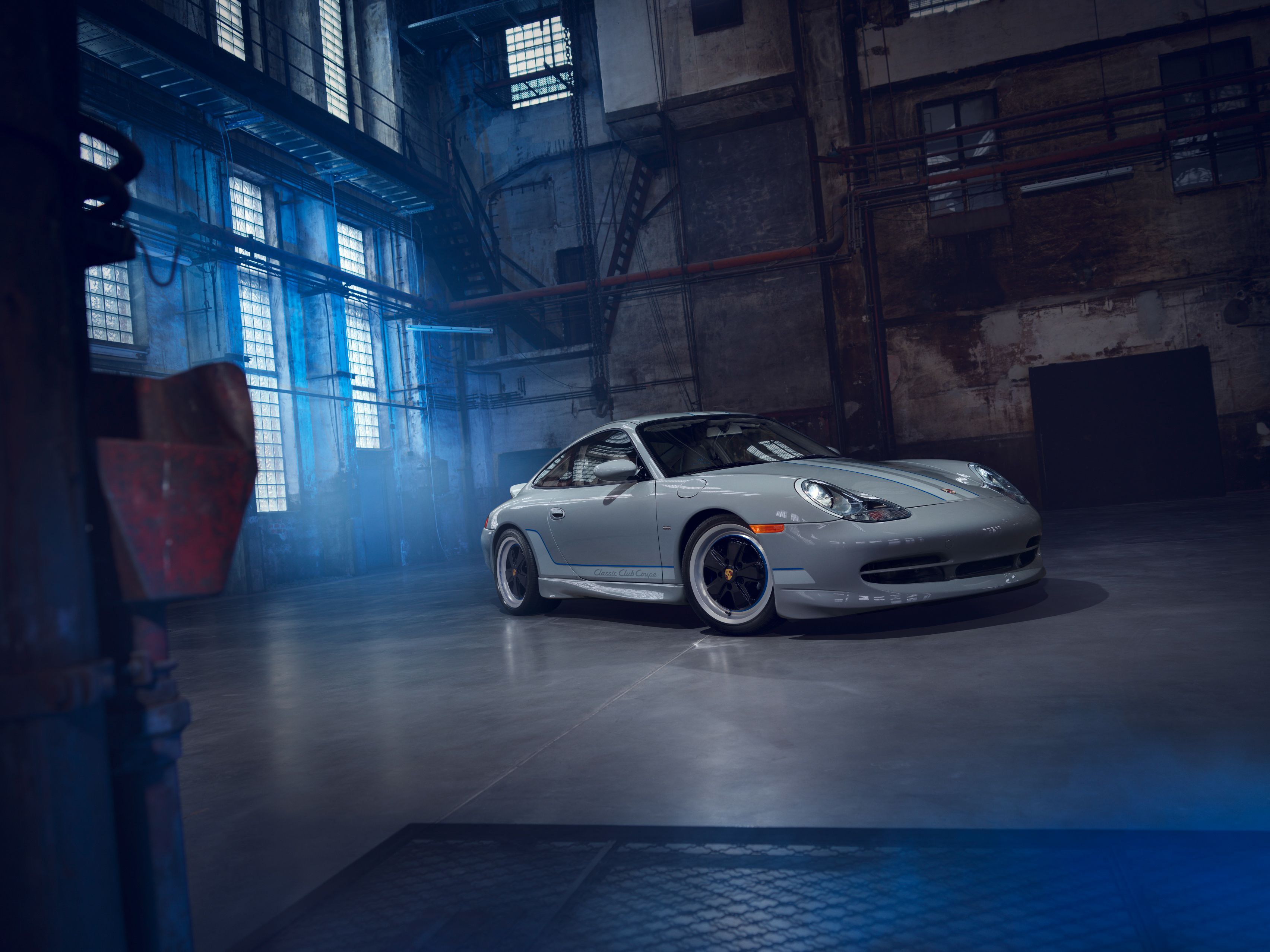 Download 2022 Porsche 911 Classic Club Coupe - Front Three-Quarter HD Wallpaper 3409x2556 #1