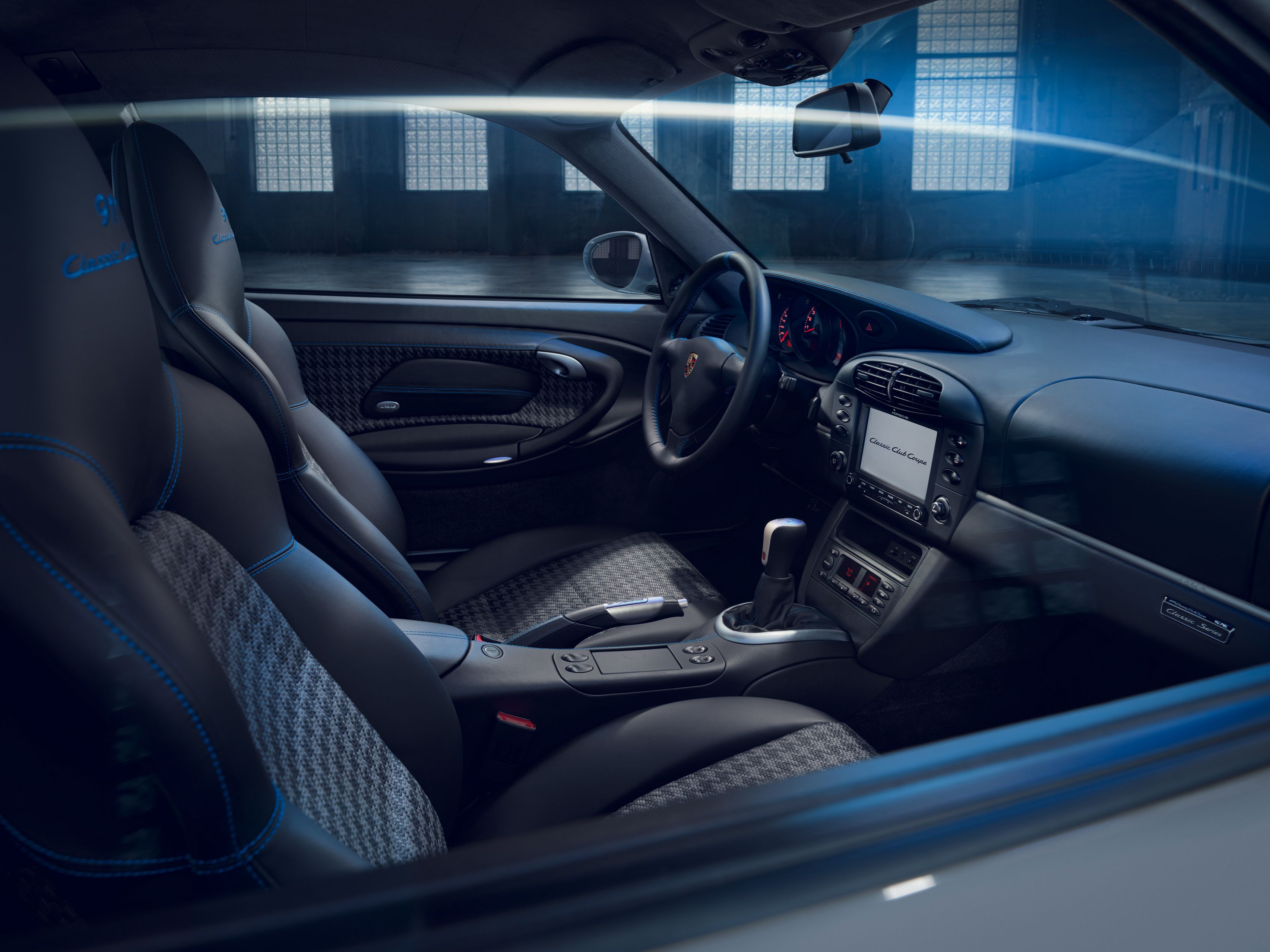 Download 2022 Porsche 911 Classic Club Coupe - Interior HD Wallpaper 3409x2556 #23