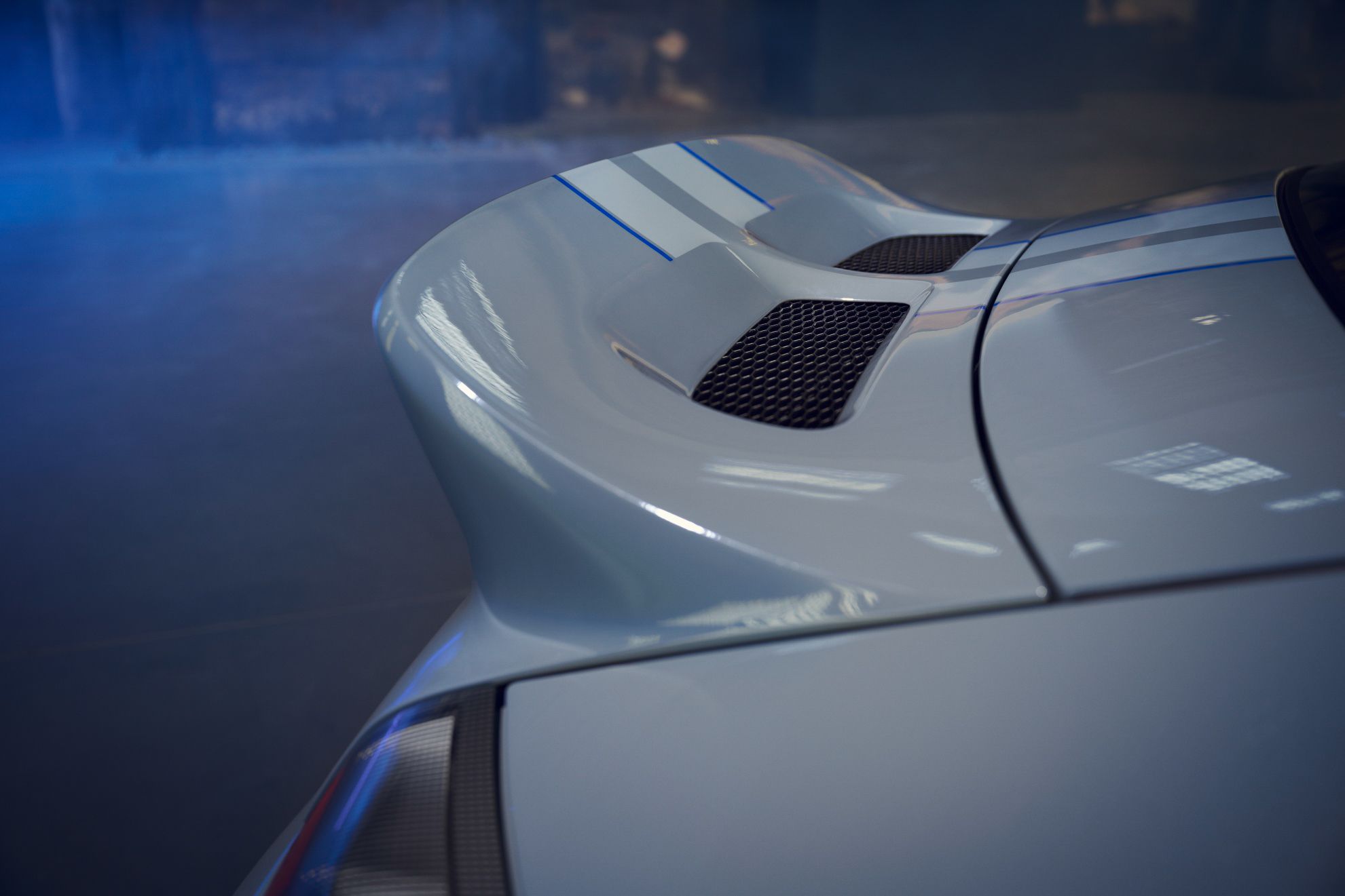 Download 2022 Porsche 911 Classic Club Coupe - Spoiler HD Wallpaper 1981x1321 #18