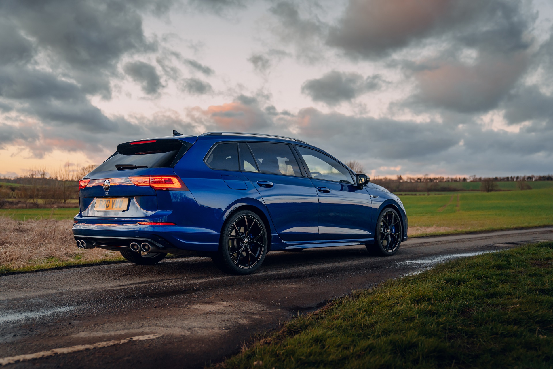 Download 2022 Volkswagen Golf R Estate - UK version - Rear Three-Quarter HD Wallpaper 1921x1280 #26