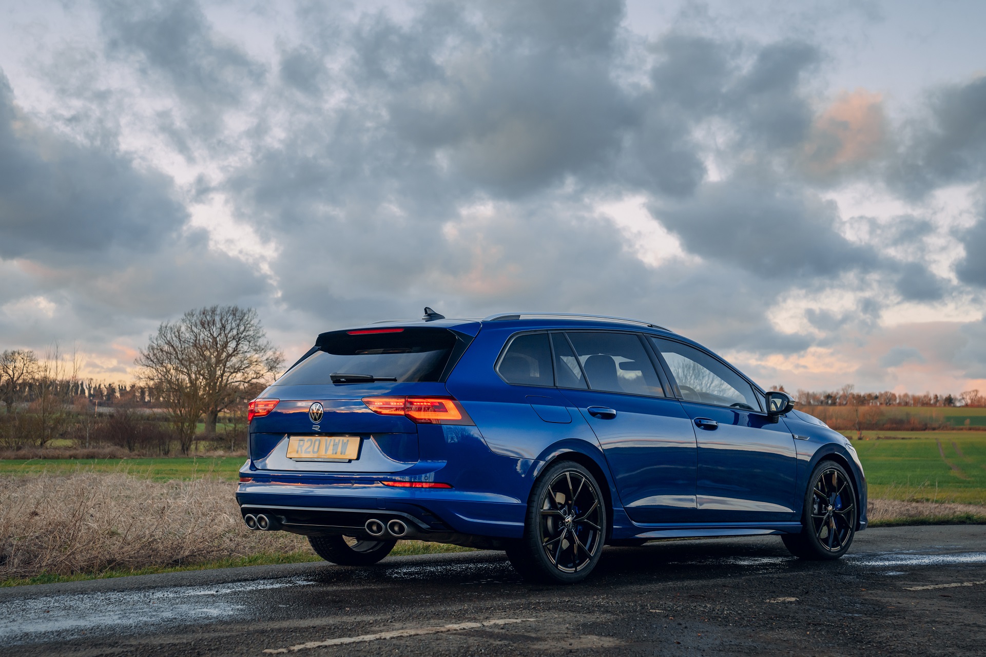Download 2022 Volkswagen Golf R Estate - UK version - Rear Three-Quarter HD Wallpaper 1921x1280 #27